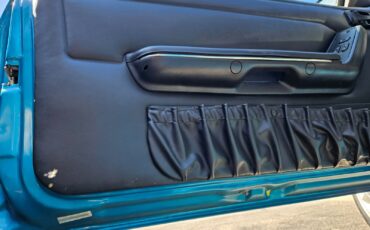 Ford-Mustang-1993-Hatchback-6