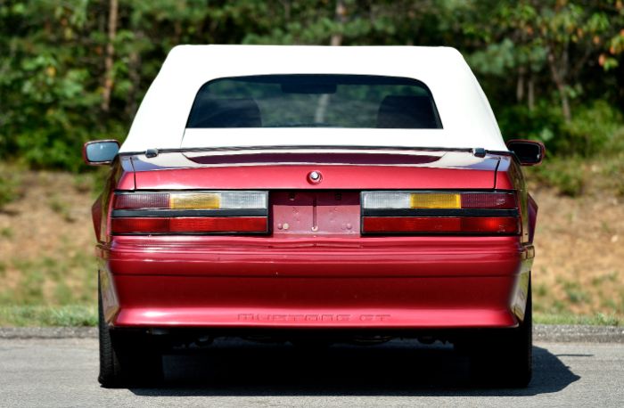 Ford-Mustang-1993-Red-11