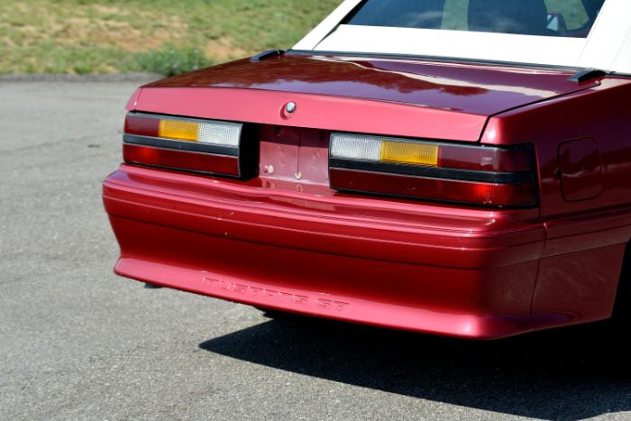 Ford-Mustang-1993-Red-13