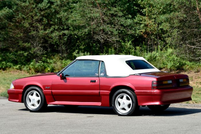 Ford-Mustang-1993-Red-18