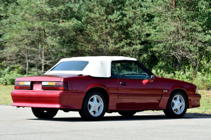 Ford-Mustang-1993-Red-21