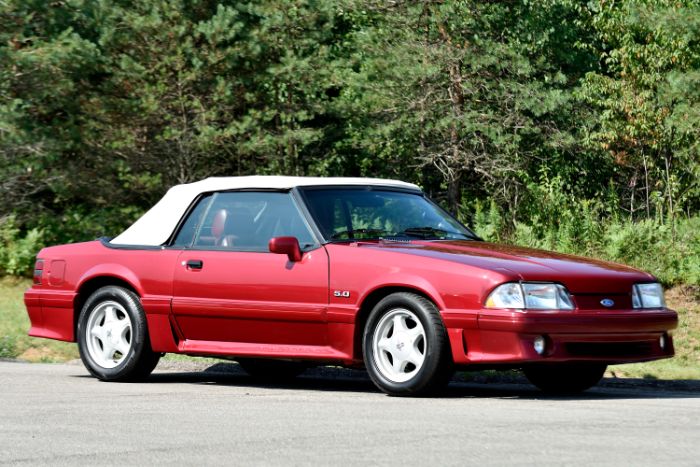 Ford-Mustang-1993-Red-23