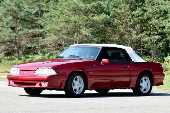 Ford-Mustang-1993-Red-25