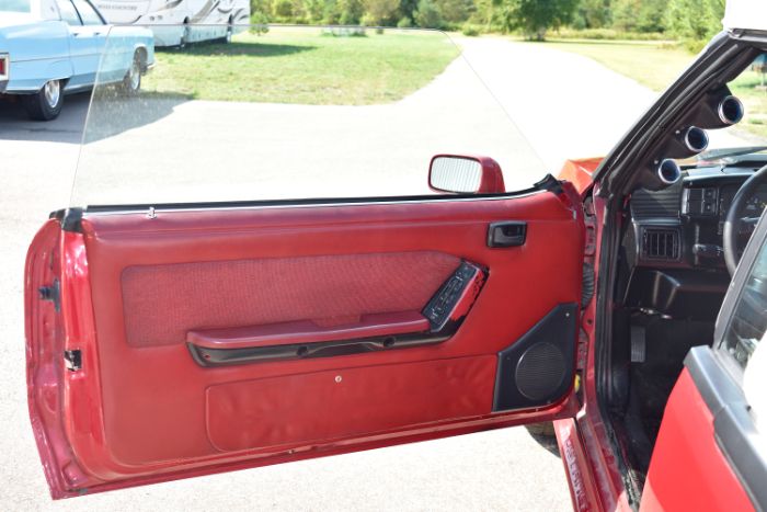 Ford-Mustang-1993-Red-28