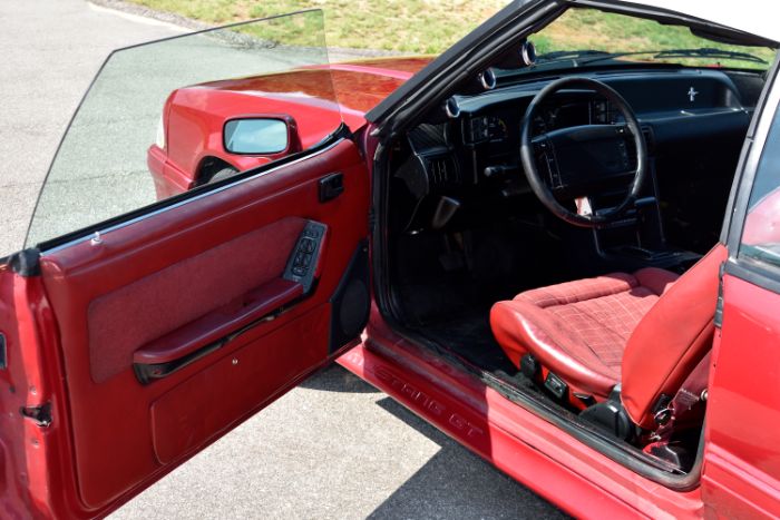 Ford-Mustang-1993-Red-29