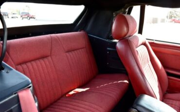 Ford-Mustang-1993-Red-37