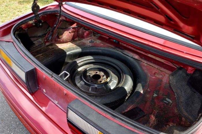 Ford-Mustang-1993-Red-38