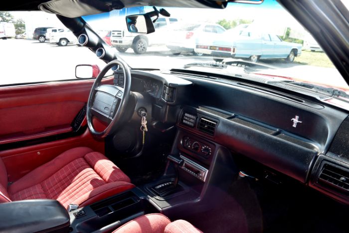 Ford-Mustang-1993-Red-7