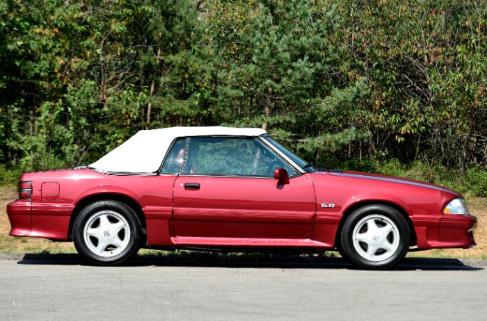 Ford-Mustang-1993-Red-8