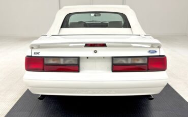 Ford-Mustang-1993-Vibrant-White-White-1