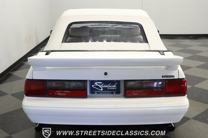 Ford-Mustang-1993-Vibrant-White-White-10
