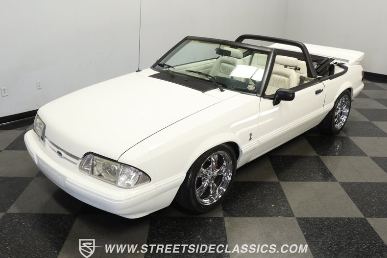 Ford-Mustang-1993-Vibrant-White-White-19