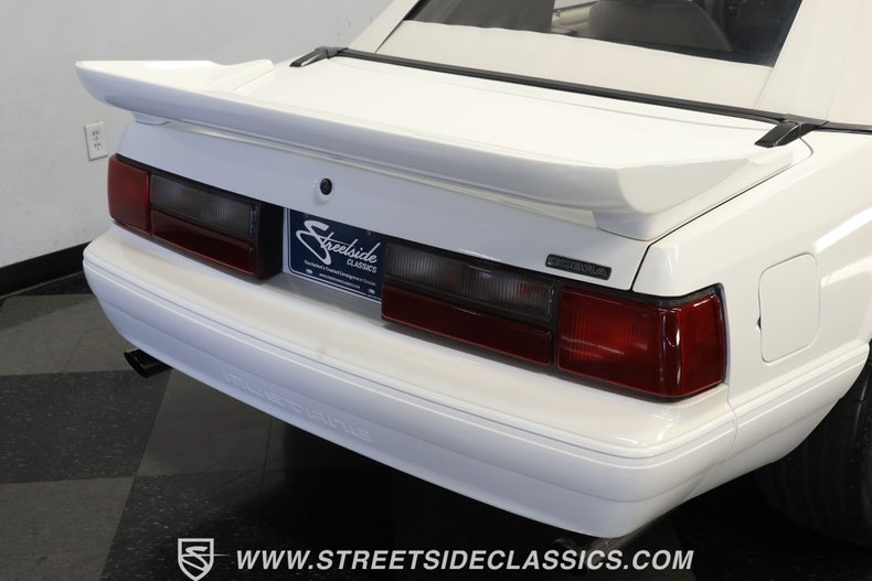 Ford-Mustang-1993-Vibrant-White-White-26