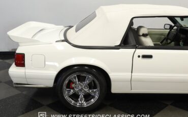Ford-Mustang-1993-Vibrant-White-White-28