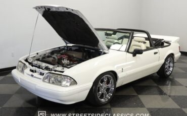 Ford-Mustang-1993-Vibrant-White-White-31