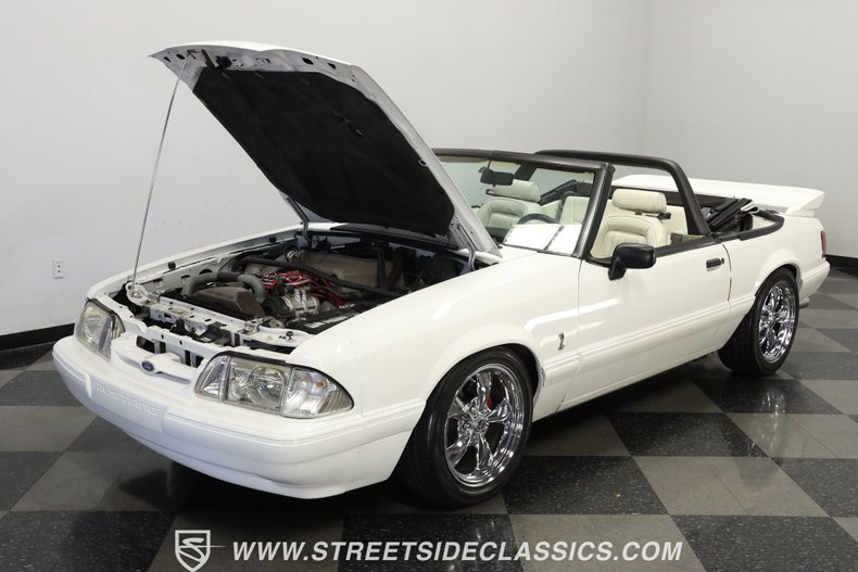 Ford-Mustang-1993-Vibrant-White-White-31