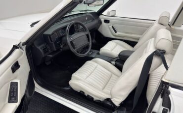 Ford-Mustang-1993-Vibrant-White-White-48