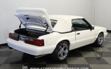 Ford-Mustang-1993-Vibrant-White-White-49