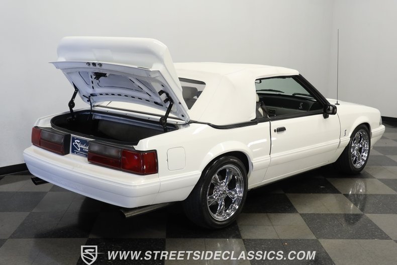 Ford-Mustang-1993-Vibrant-White-White-49