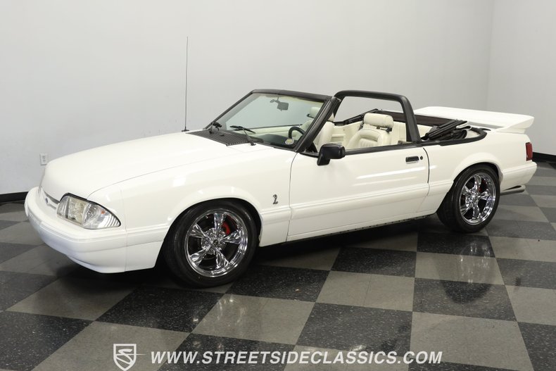 Ford-Mustang-1993-Vibrant-White-White-7