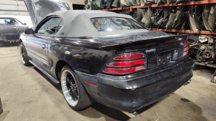 Ford-Mustang-1994-Black-Black-1