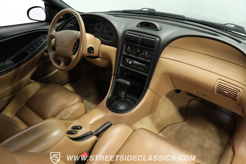 Ford-Mustang-1994-Ebony-Black-Saddle-leather-42