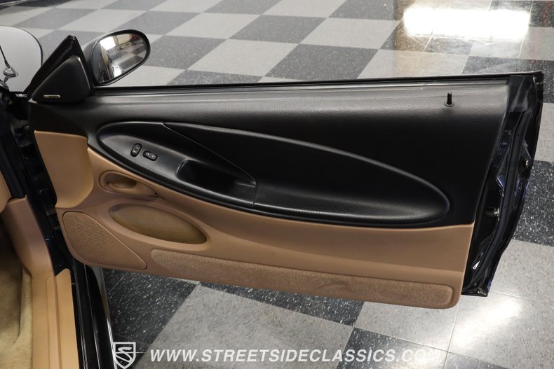 Ford-Mustang-1994-Ebony-Black-Saddle-leather-45
