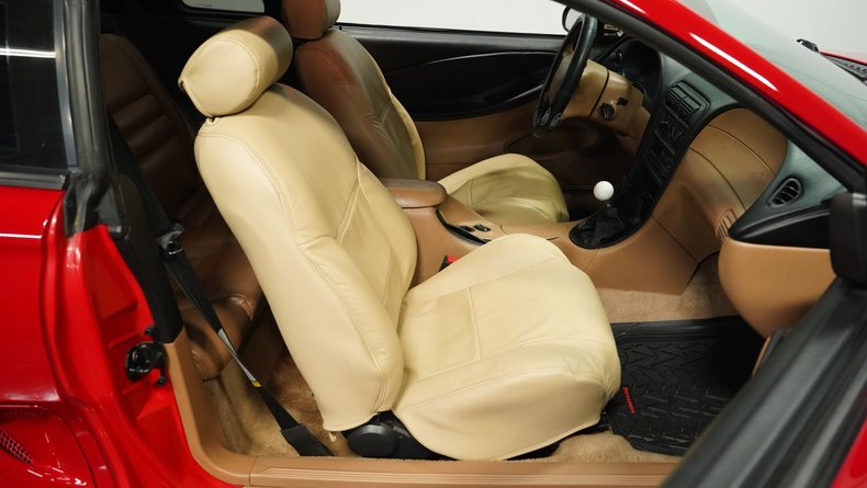 Ford-Mustang-1994-Rio-Red-Saddle-14