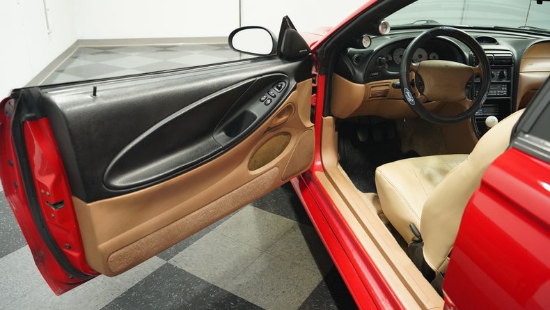 Ford-Mustang-1994-Rio-Red-Saddle-36