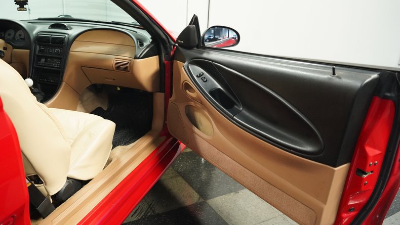 Ford-Mustang-1994-Rio-Red-Saddle-44