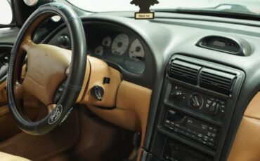 Ford-Mustang-1994-Rio-Red-Saddle-46
