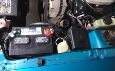 Ford-Mustang-1994-Teal-Plush-black-6