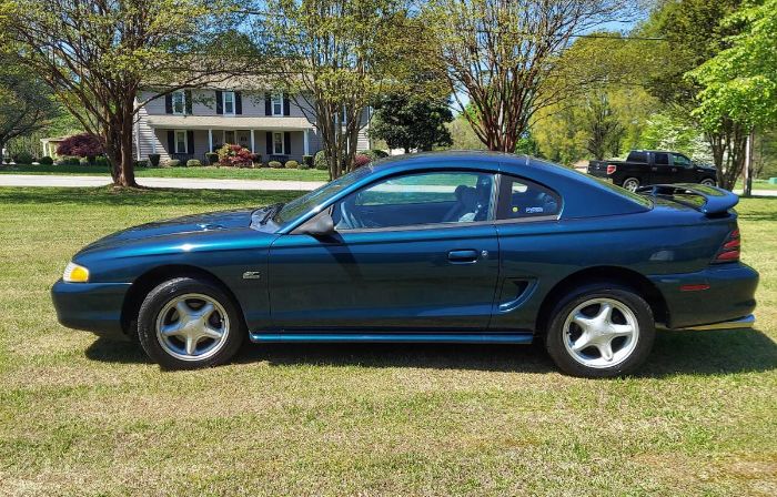 Ford-Mustang-1995-Deep-Forest-Green-2