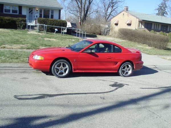 Ford-Mustang-1995