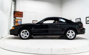 Ford-Mustang-Cobra-SVT-1994-1