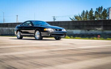 Ford-Mustang-Cobra-SVT-1994-15