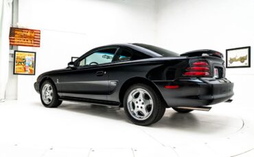 Ford-Mustang-Cobra-SVT-1994-2