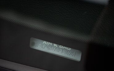 Ford-Mustang-Cobra-SVT-1994-36
