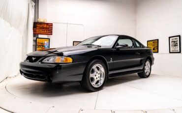 Ford-Mustang-Cobra-SVT-1994