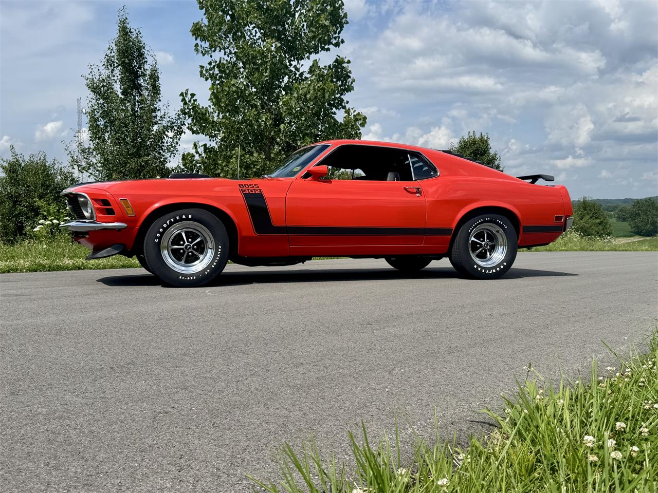 Ford-Mustang-boss-302-1970-Calypso-Coral-Black-12