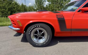 Ford-Mustang-boss-302-1970-Calypso-Coral-Black-23