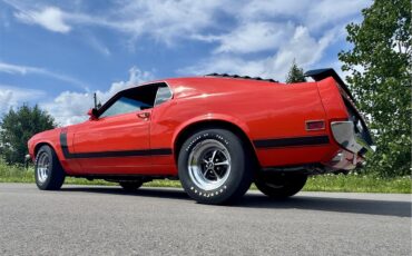 Ford-Mustang-boss-302-1970-Calypso-Coral-Black-24