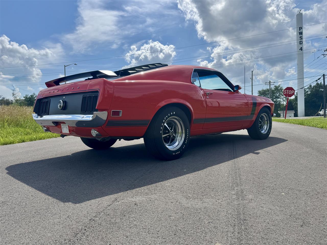 Ford-Mustang-boss-302-1970-Calypso-Coral-Black-29