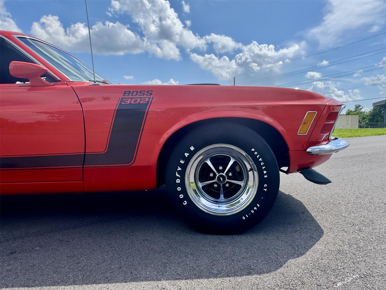 Ford-Mustang-boss-302-1970-Calypso-Coral-Black-32