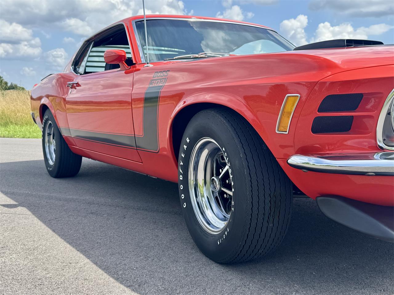 Ford-Mustang-boss-302-1970-Calypso-Coral-Black-35