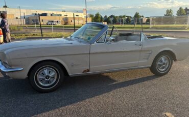 Ford-Mustang-convertible-1966-19