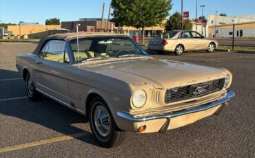Ford-Mustang-convertible-1966-2