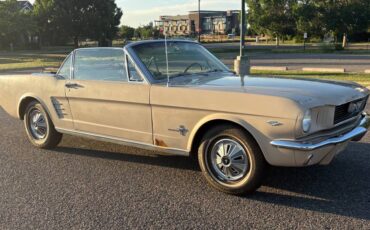 Ford-Mustang-convertible-1966-20