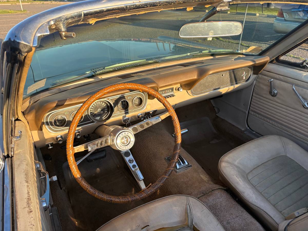 Ford-Mustang-convertible-1966-6