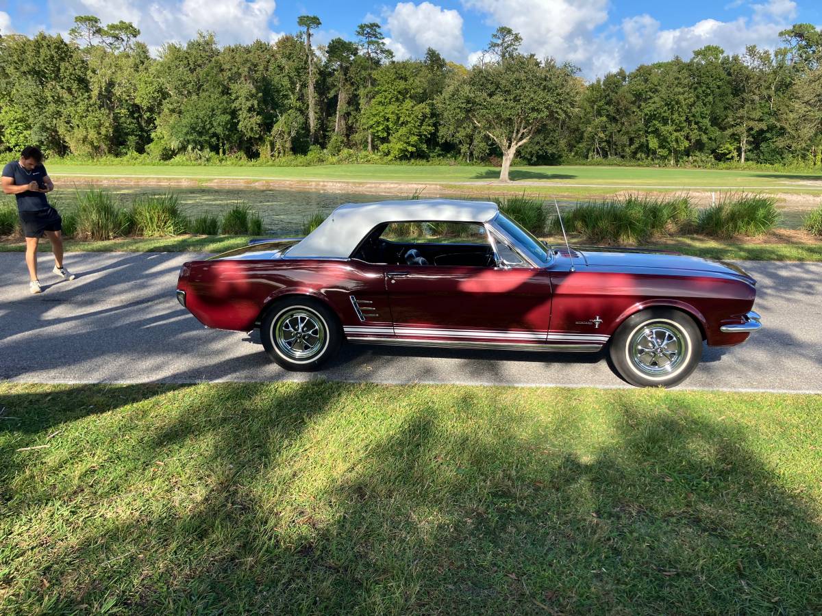 Ford-Mustang-convertible-1966-custom-11
